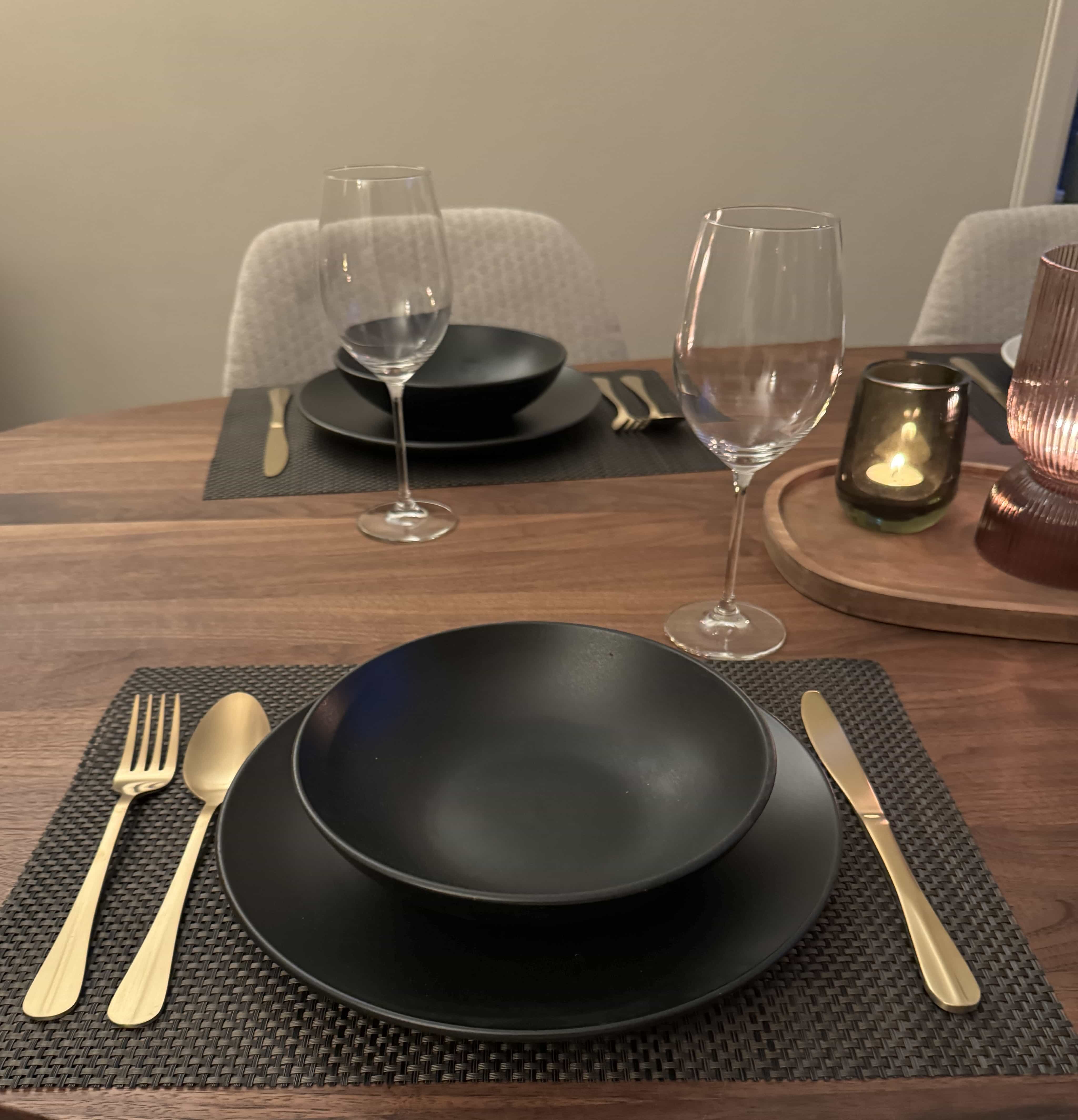 Luzzo® Serviesset Aland 6 persoons Aardewerk - 18-delig met Pastaborden - Mat Zwart