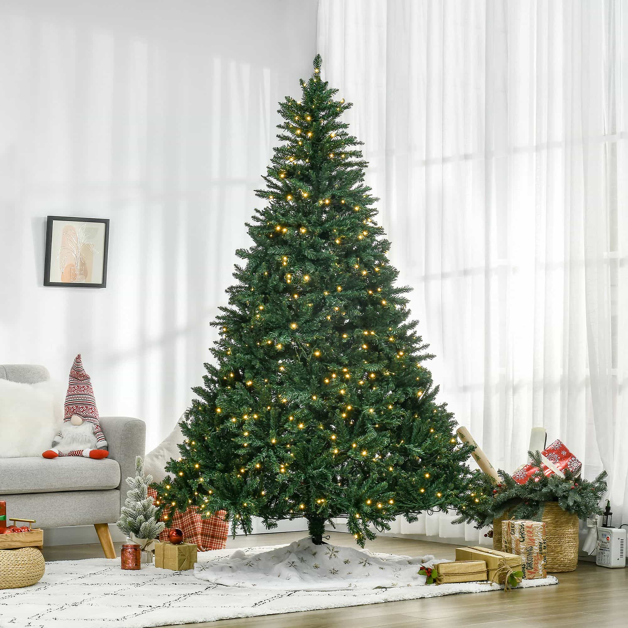 Homcom Kerstboom met 700 warm witte LED - 2154 takken Ø142 x 210H cm