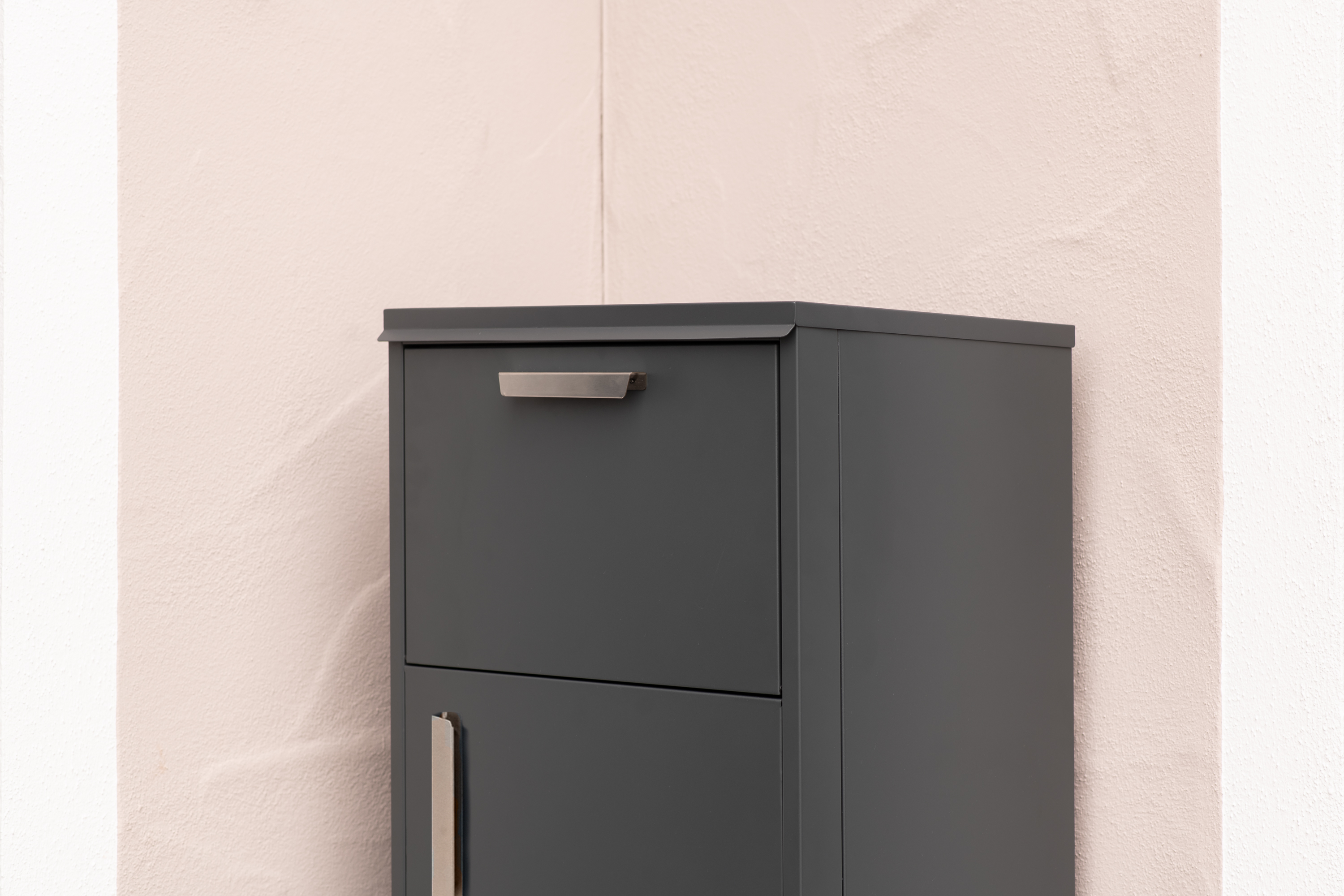 Westmann Pakketbrievenbus Pepe - Pakketbox 50x39x114 cm - Antraciet