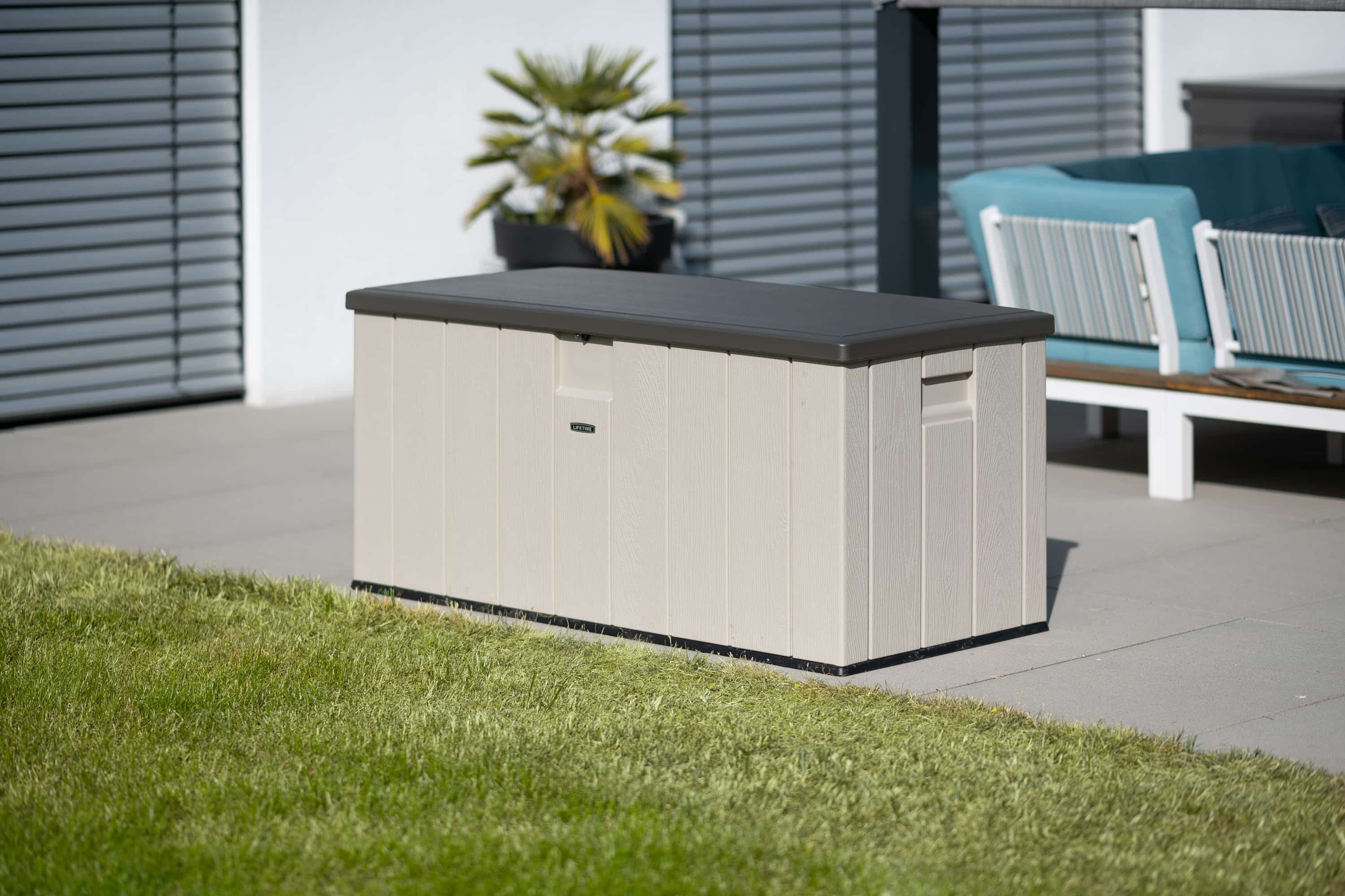 Lifetime Kunststof Kussenbox 570 ltr - Tuinkist 72x151x69cm - Bruin