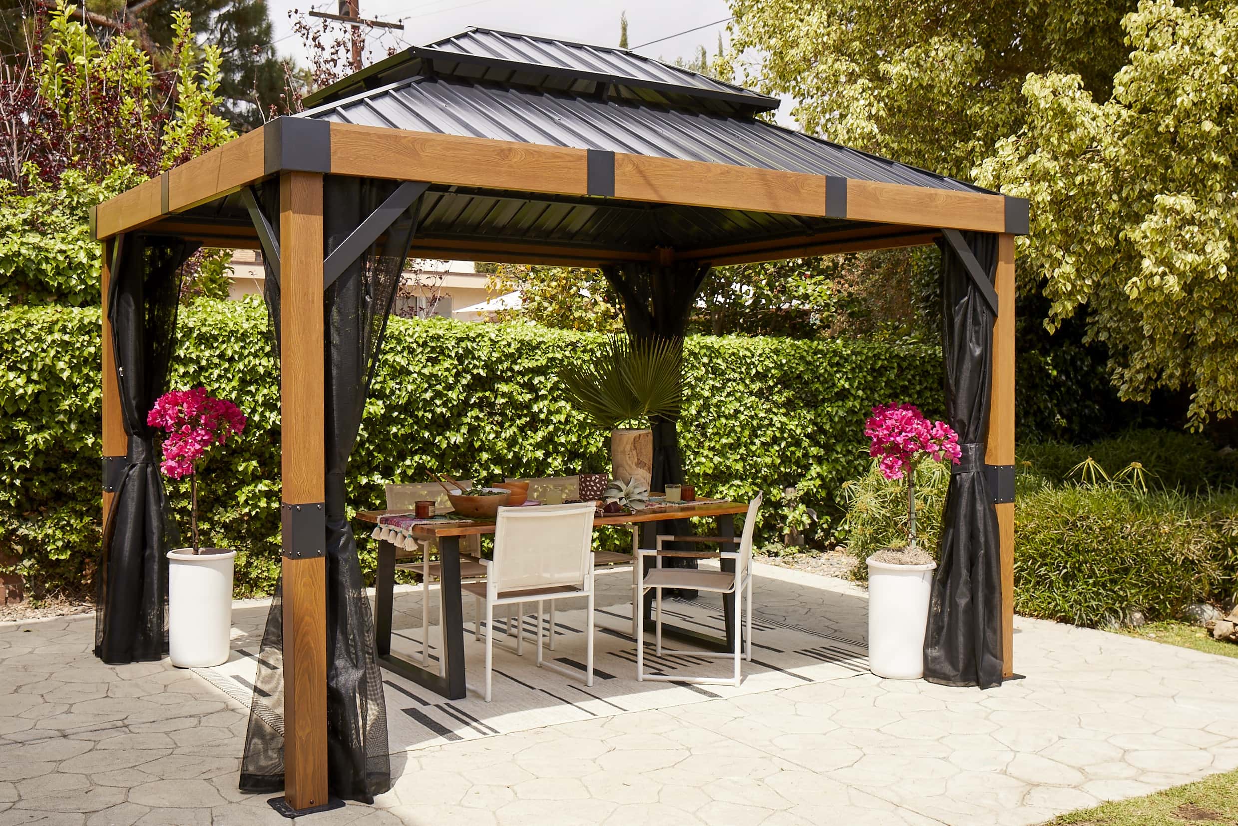Sojag Fontana Aluminium Paviljoen met hard dak en muggennet - Houtlook/Zwart