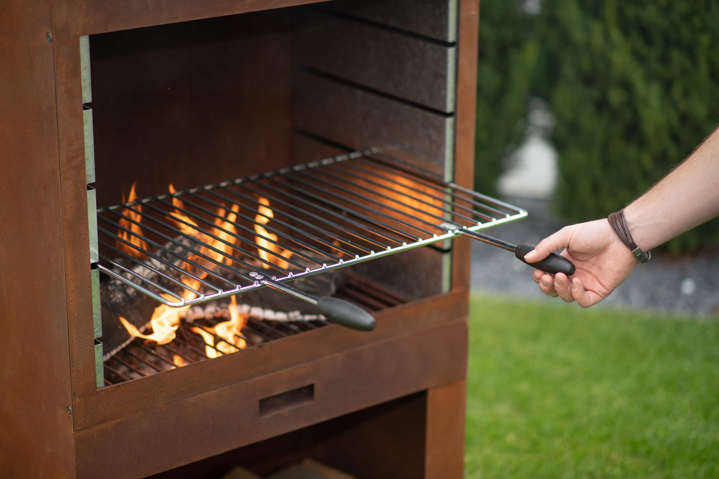 Westmann Barbecue en Open Haard Roest - 41x70x229 cm WMLG610-B