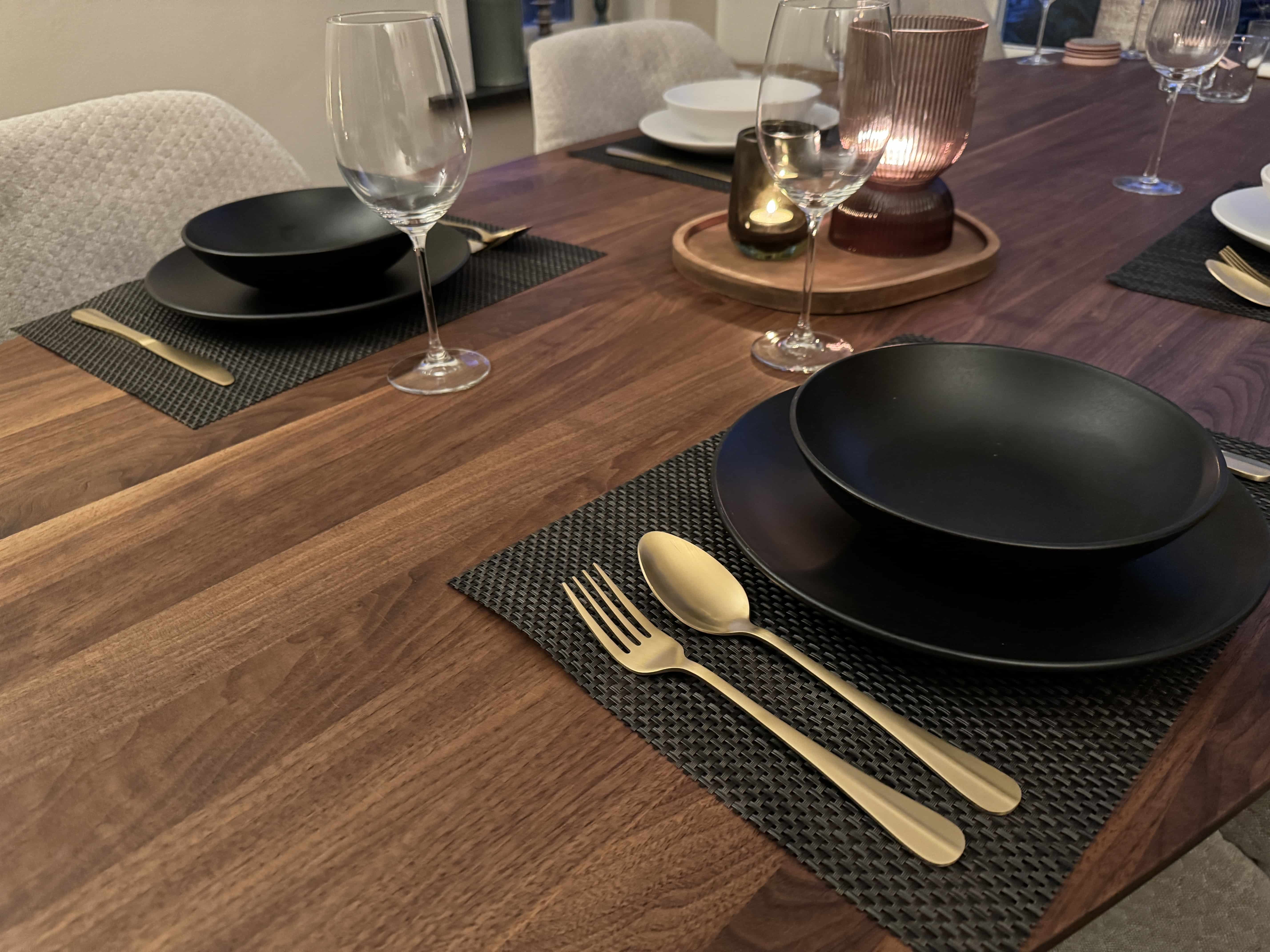 Luzzo® Serviesset Aland 6 persoons Aardewerk - 18-delig met Pastaborden - Mat Zwart