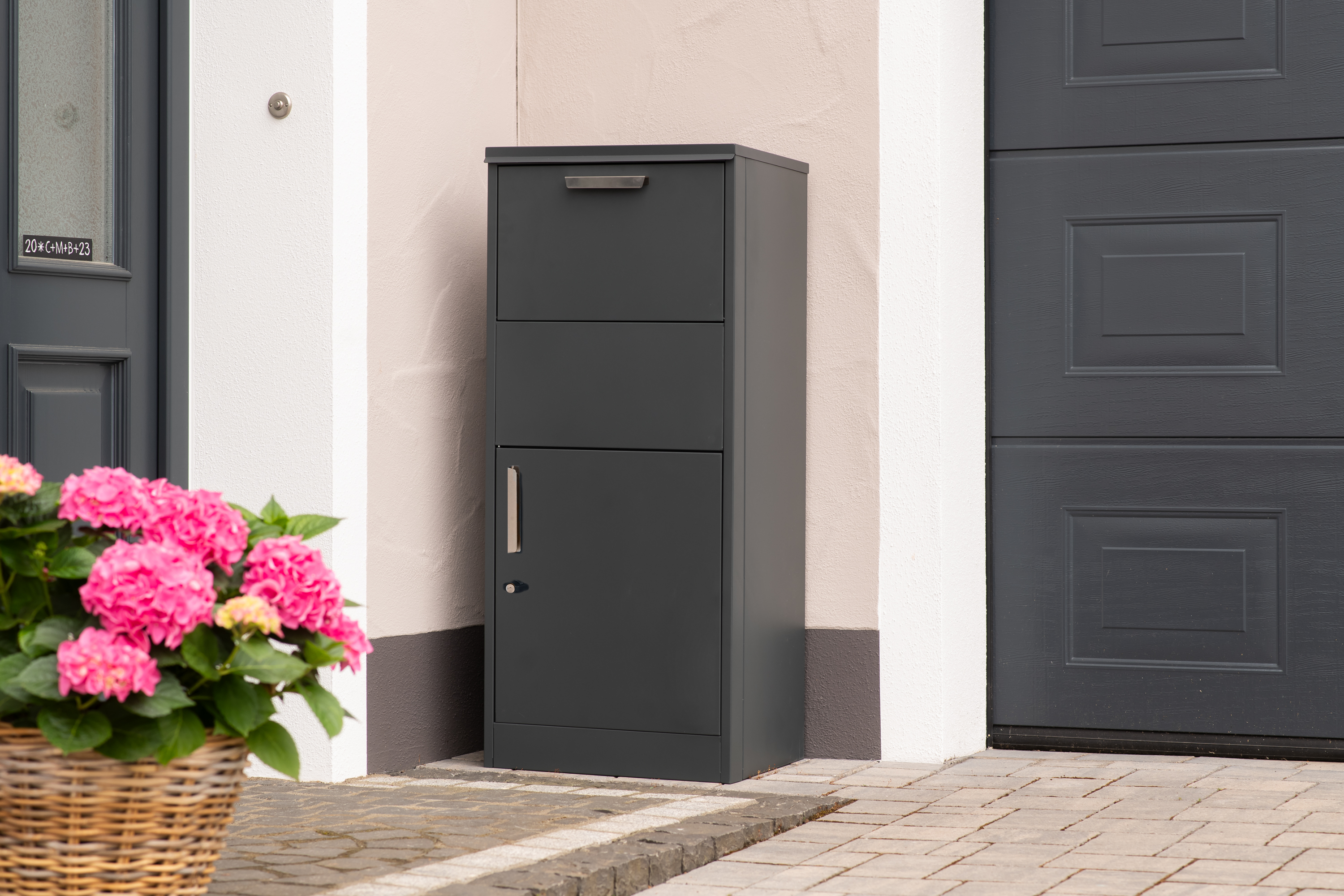 Westmann Pakketbrievenbus Pepe - Pakketbox 50x39x114 cm - Antraciet