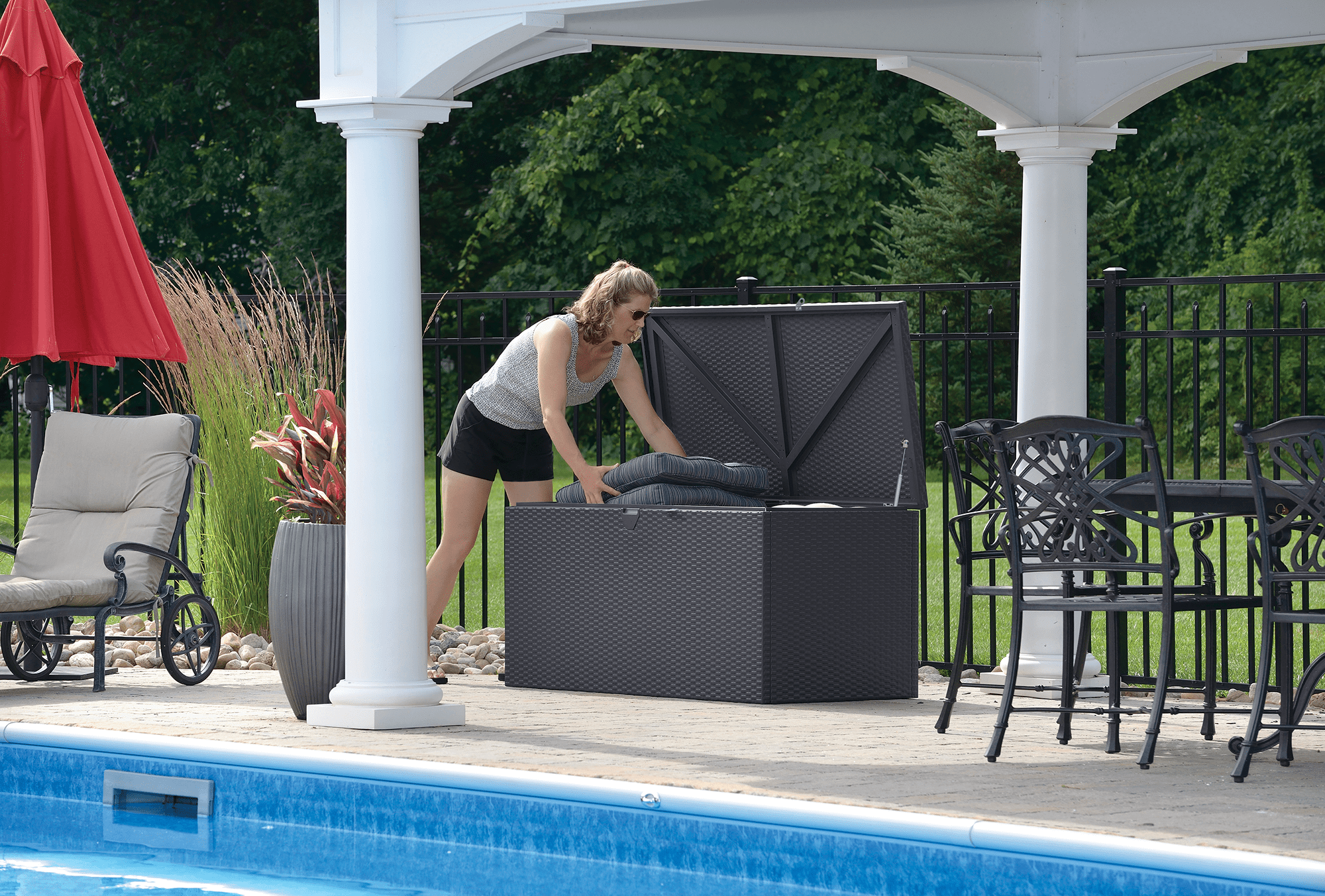 Lifetime® Kunststof Kussenbox staal 509 Ltr - 132x70x67cm - Antraciet