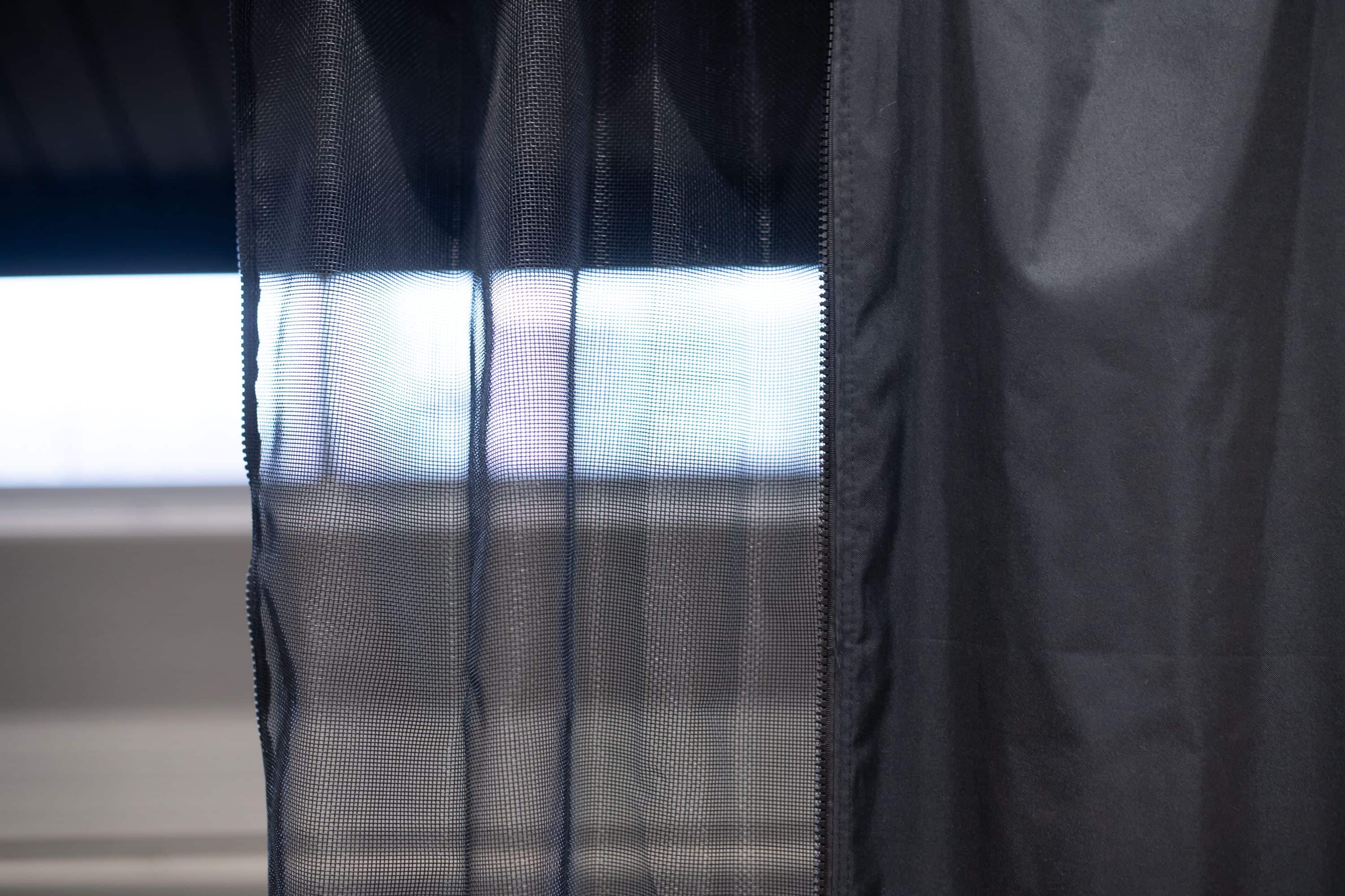 Sojag Gordijnen inclusief clips voor paviljoen Marsala 1216 - Zwart Sojag Gordijnen inclusief clips voor paviljoen Marsala 1216 - Zwart